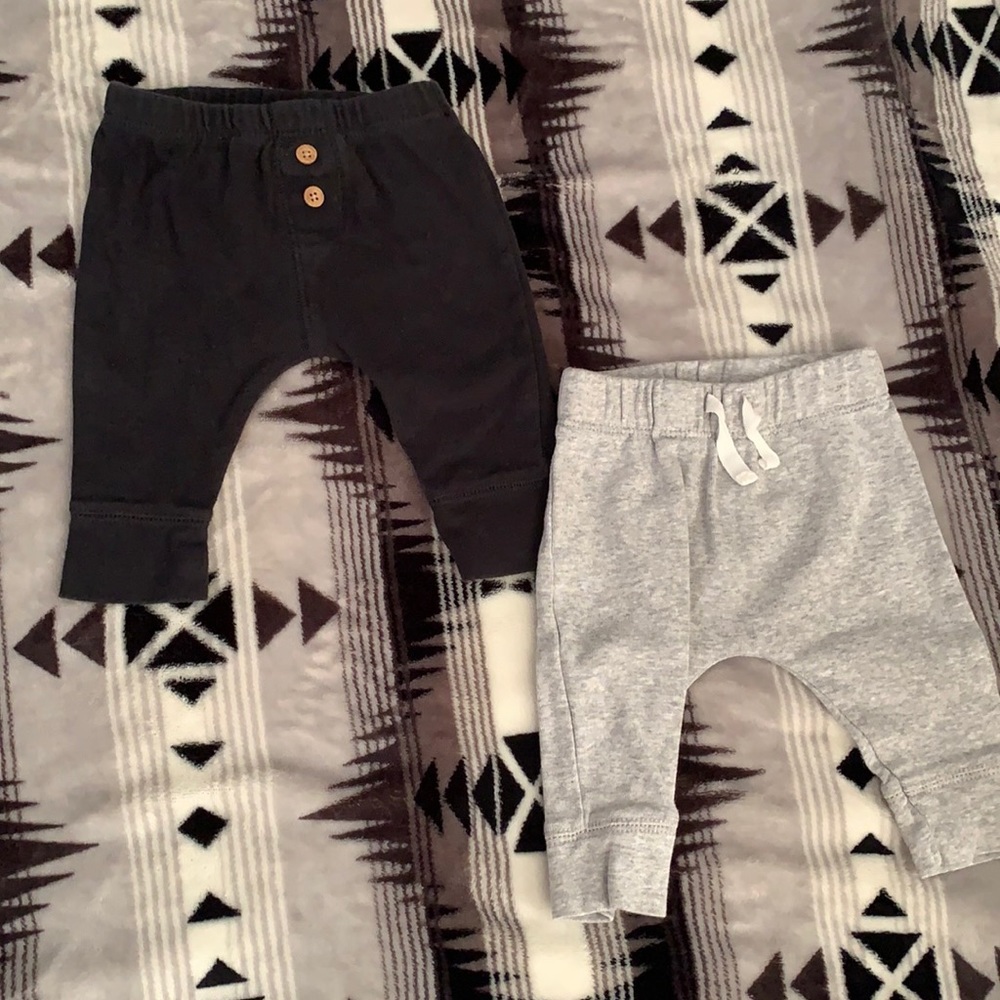 Carter’s 2 pack of pants